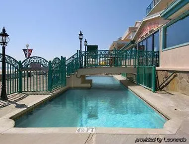 Hotel Howard Johnson Plaza By Wyndham Ocean Oceanfront