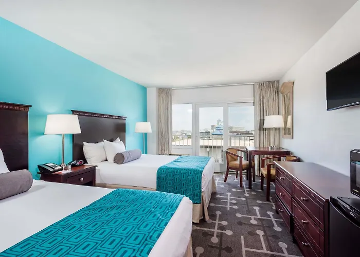 Hotel Howard Johnson Plaza By Wyndham Ocean Oceanfront 3*