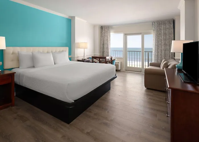 Hotel Howard Johnson Plaza By Wyndham Ocean Oceanfront 3*